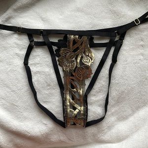 Victoria’s Secret strapy floral adjustable panty